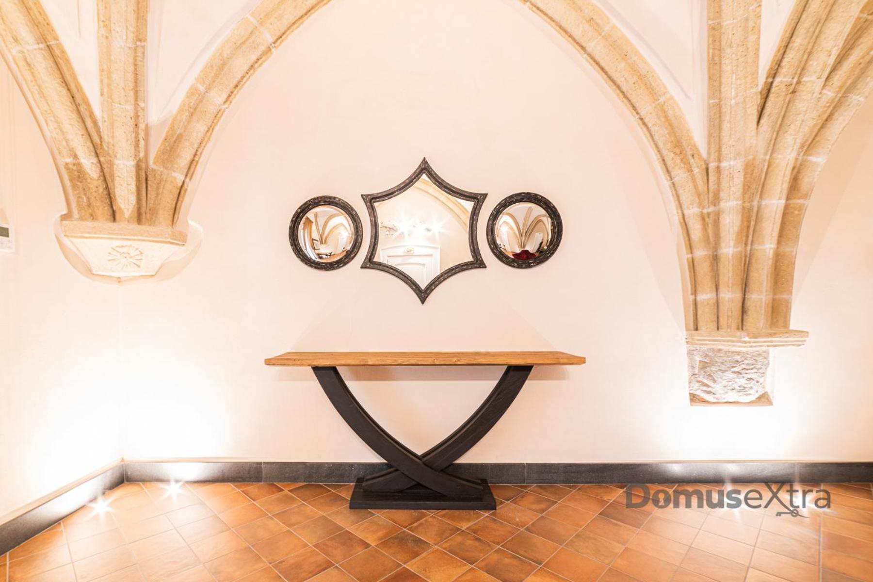 Piazza San Domenico Suite By Domusextra Napoli Bagian luar foto