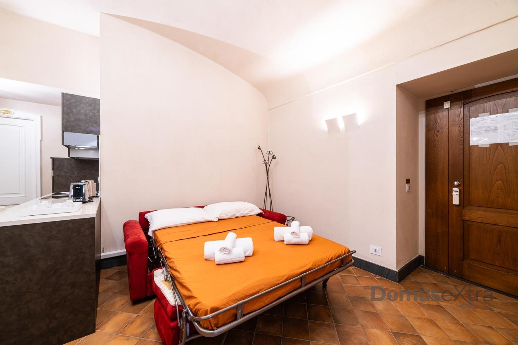 Piazza San Domenico Suite By Domusextra Napoli Bagian luar foto
