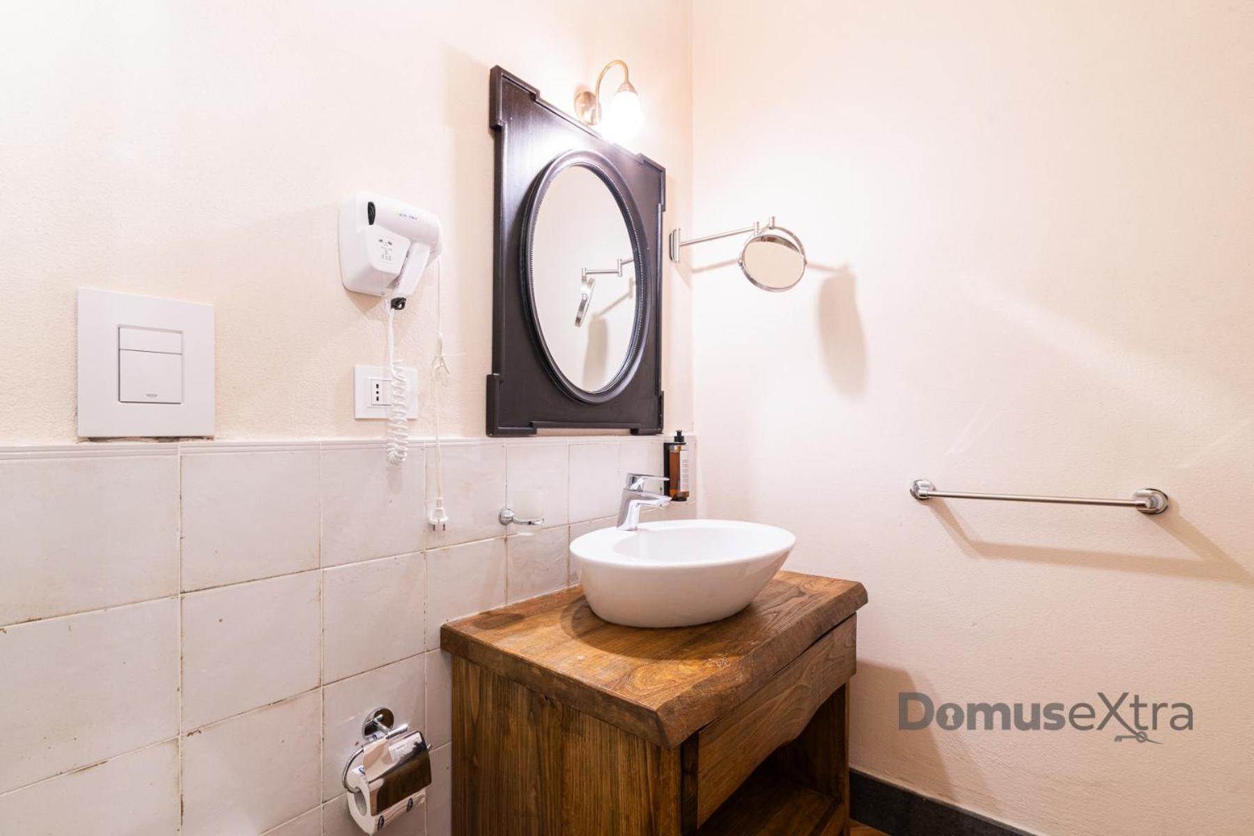 Piazza San Domenico Suite By Domusextra Napoli Bagian luar foto